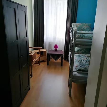 Monteur App 9 *